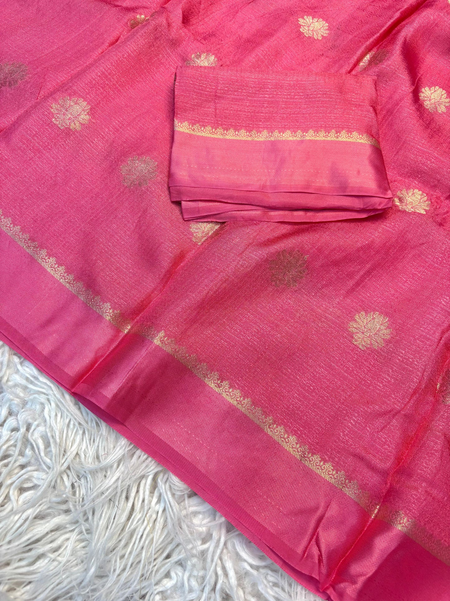 Pink Aura Zari Weave Saree