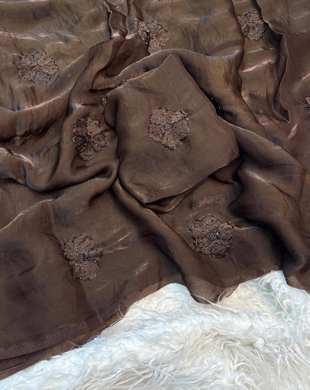 Bloom Petal - Brown