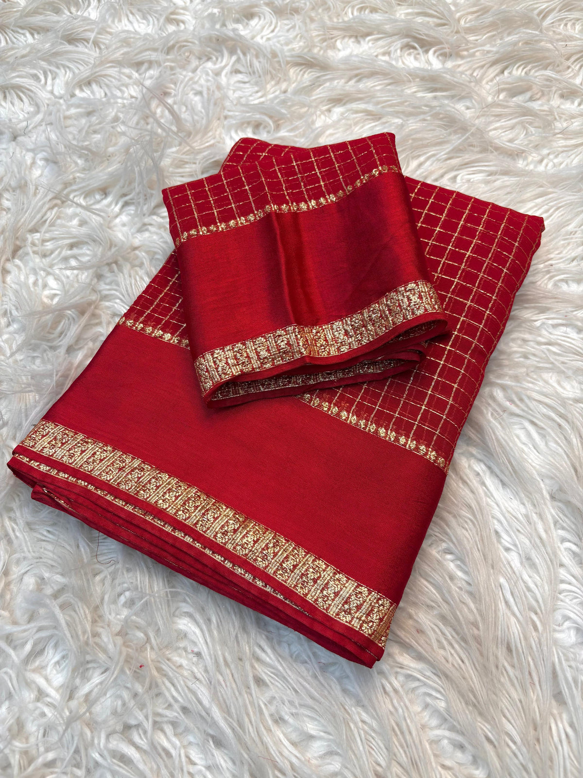 Ruby Rivaaz – Red