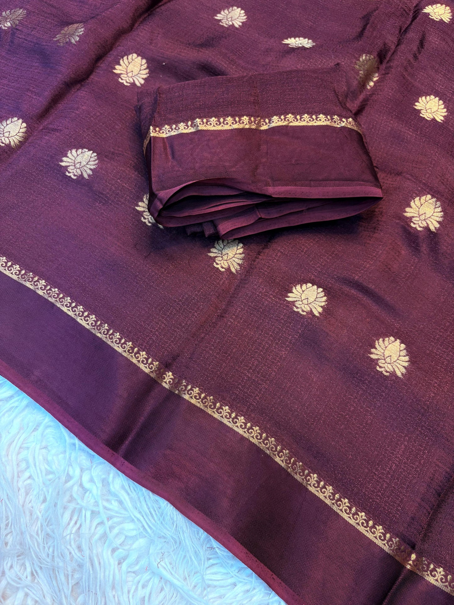 Wine Aura Zari Weave Saree