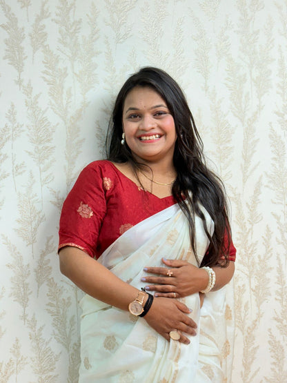 Ivory Ishika – Elegant White Golden Saree