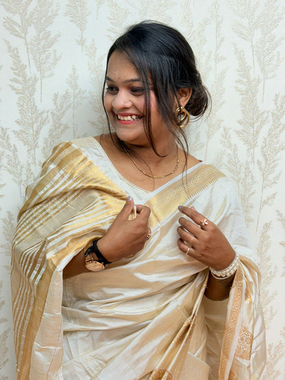 Golden Shehzaadi – Cream & Gold Jacquard Tussar Silk Saree